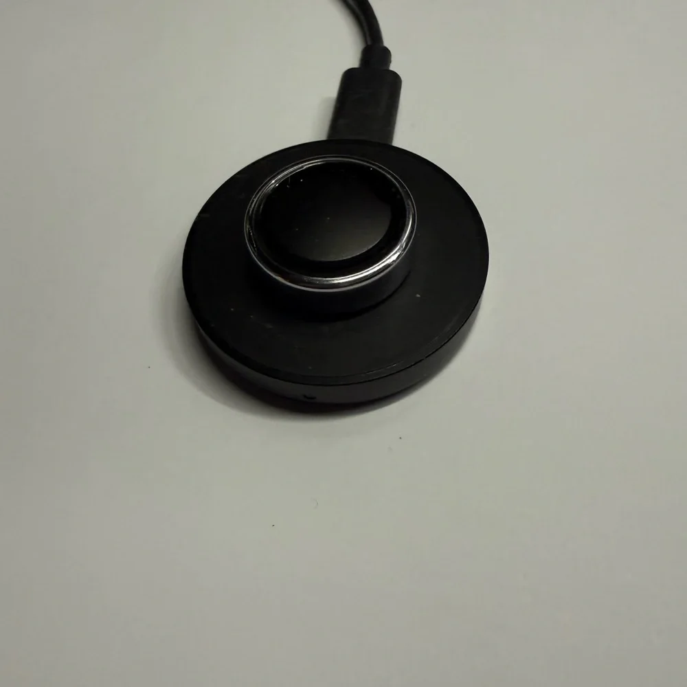 Oura Silver Smart Ring Minimalist Design